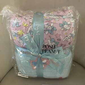 Posh Peanut Sanrio hello kitty Cinnamaroll Pastel plush Patoo Blanket
